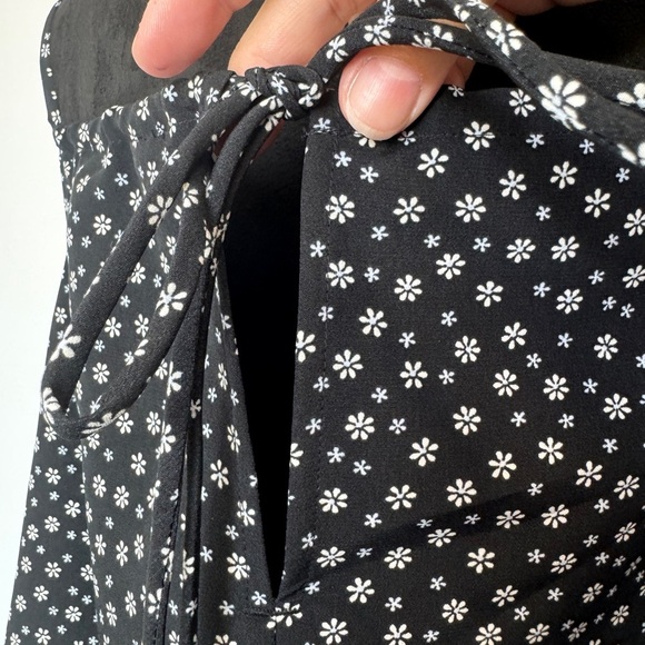 Levi’s Sleeveless Floral Top Black - Picture 5 of 8